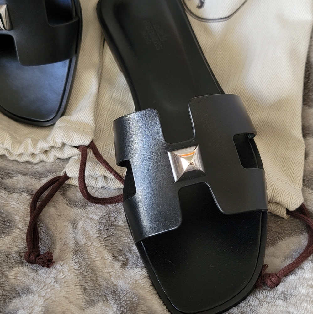 Hermes Sandal BLACK LEATHER SILVER STUD SIZE 39.5=9.5US LIMITED EDITION ORAN NEW - Picture 5 of 17
